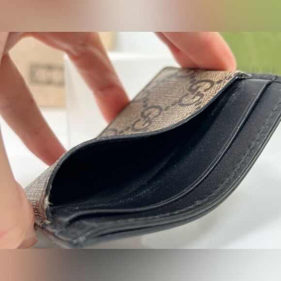 Authentic Gucci Beige GG Supreme Kingsnake Card Holder - Picture 8 of 10